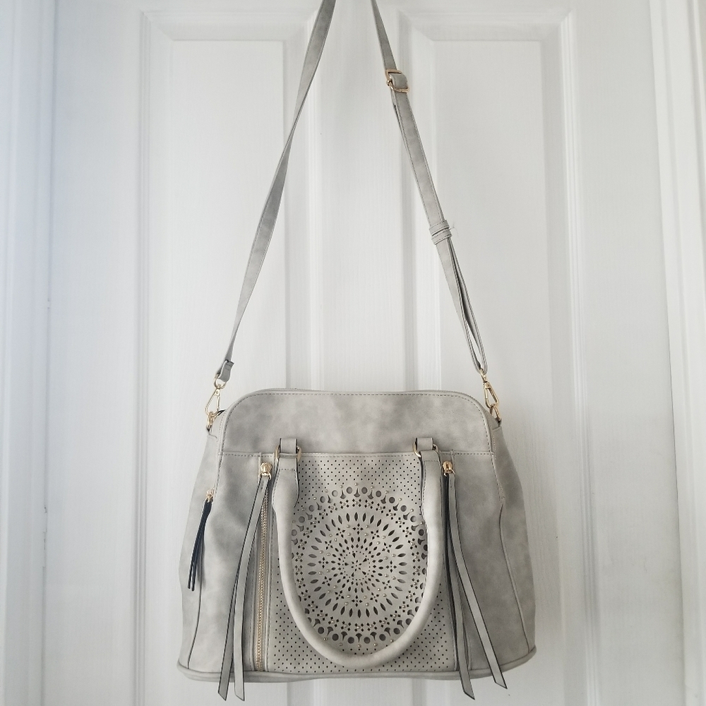 Hand/cross body bag